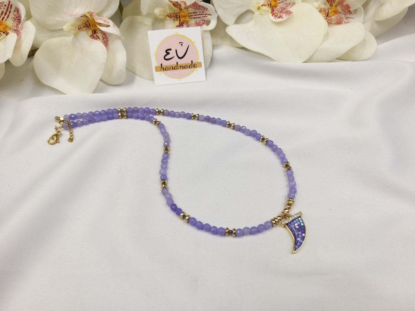 Χειροποίητο γυναικείο κοντό κολιέ με δόντι φίλντισι