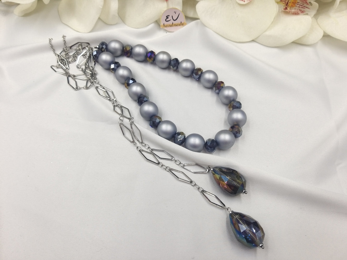 Χειροποίητο γυναικείο κολιέ με πέρλες και κρύσταλλα