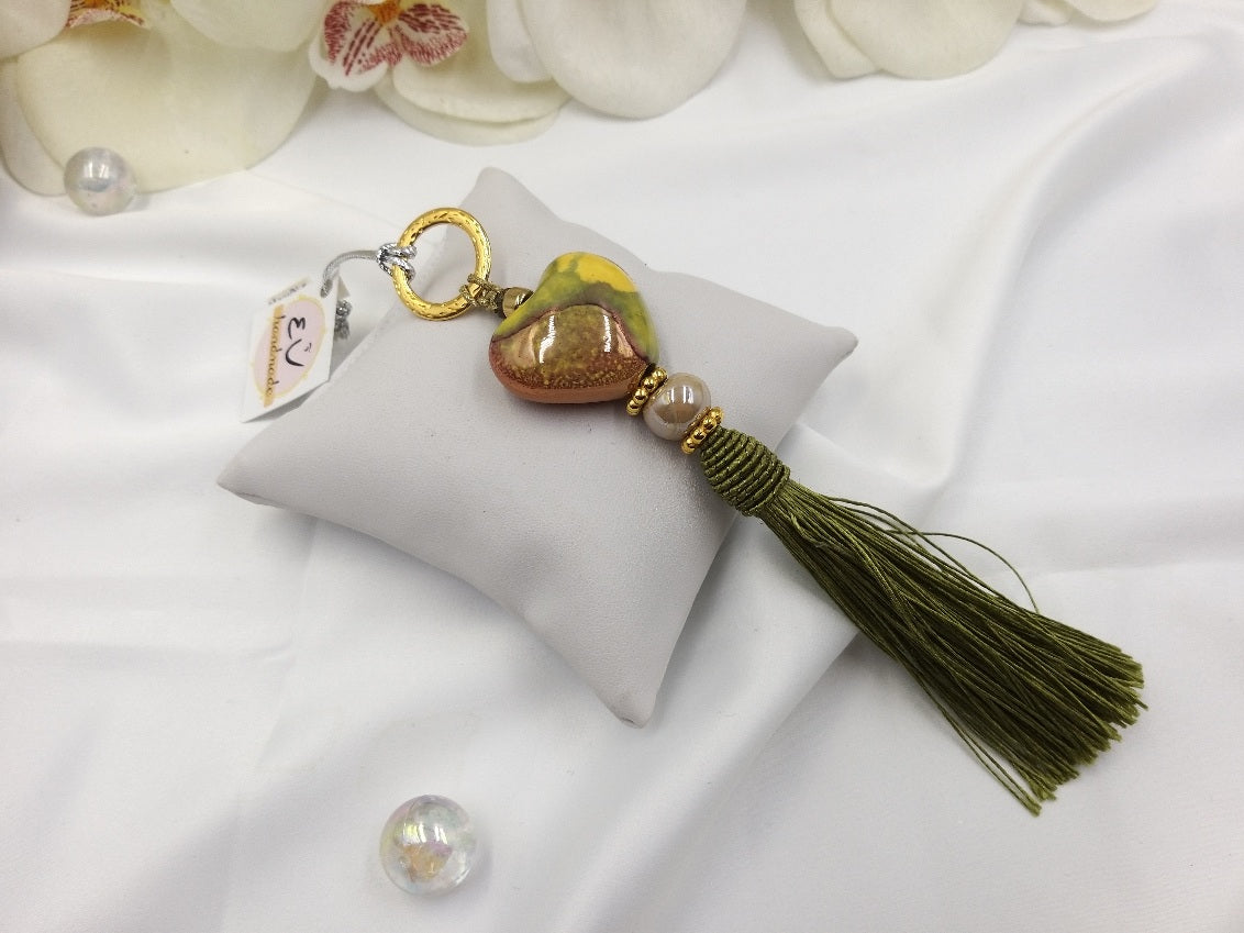 Χειροποίητο μπρελόκ κεραμική καρδιά σε χρώματα