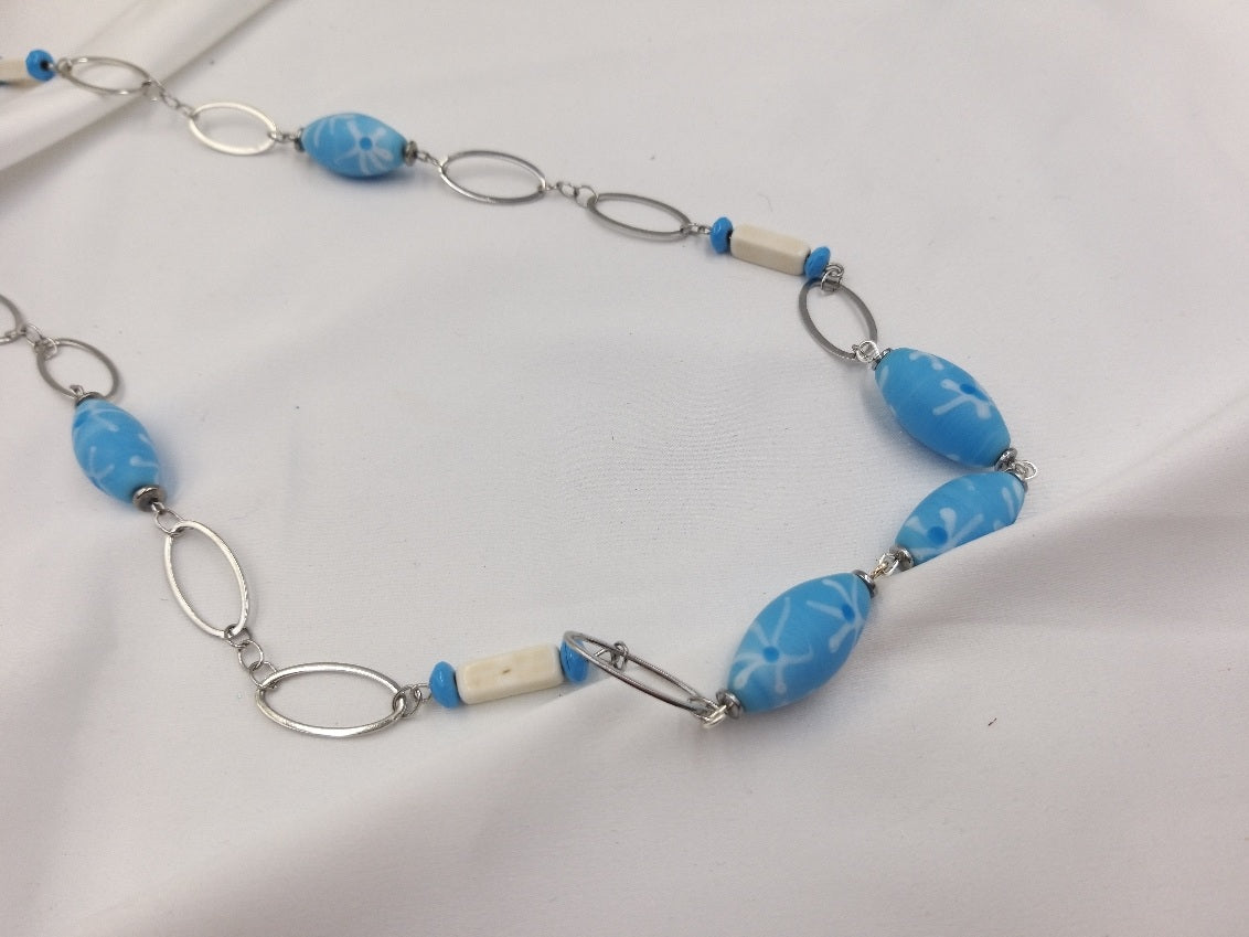 Χειροποίητο μακρύ κολιέ με γαλάζια κρύσταλλα μουράνο και ατσάλινη αλυσίδα