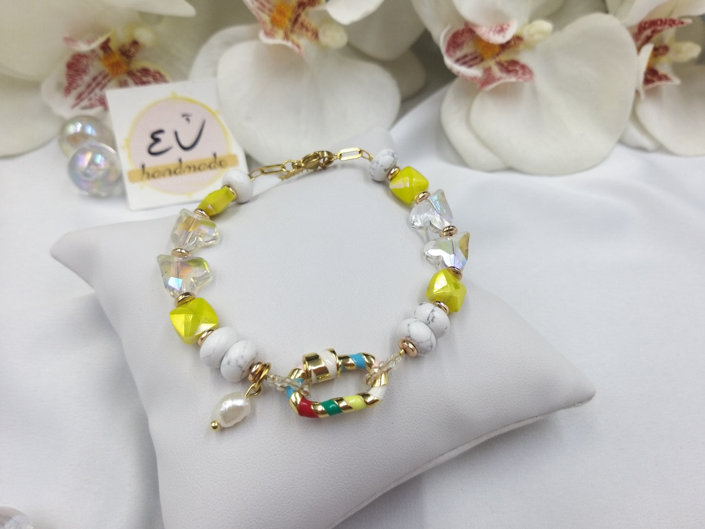 Χειροποίητο βραχιόλι με χρωματιστό σμάλτο κούμπωμα