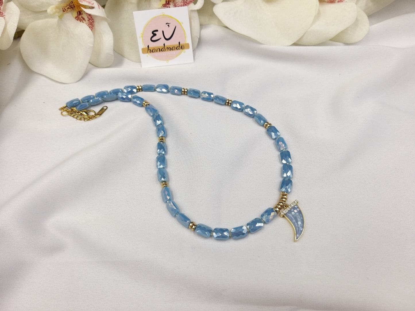 Χειροποίητο γυναικείο κοντό κολιέ με δόντι φίλντισι