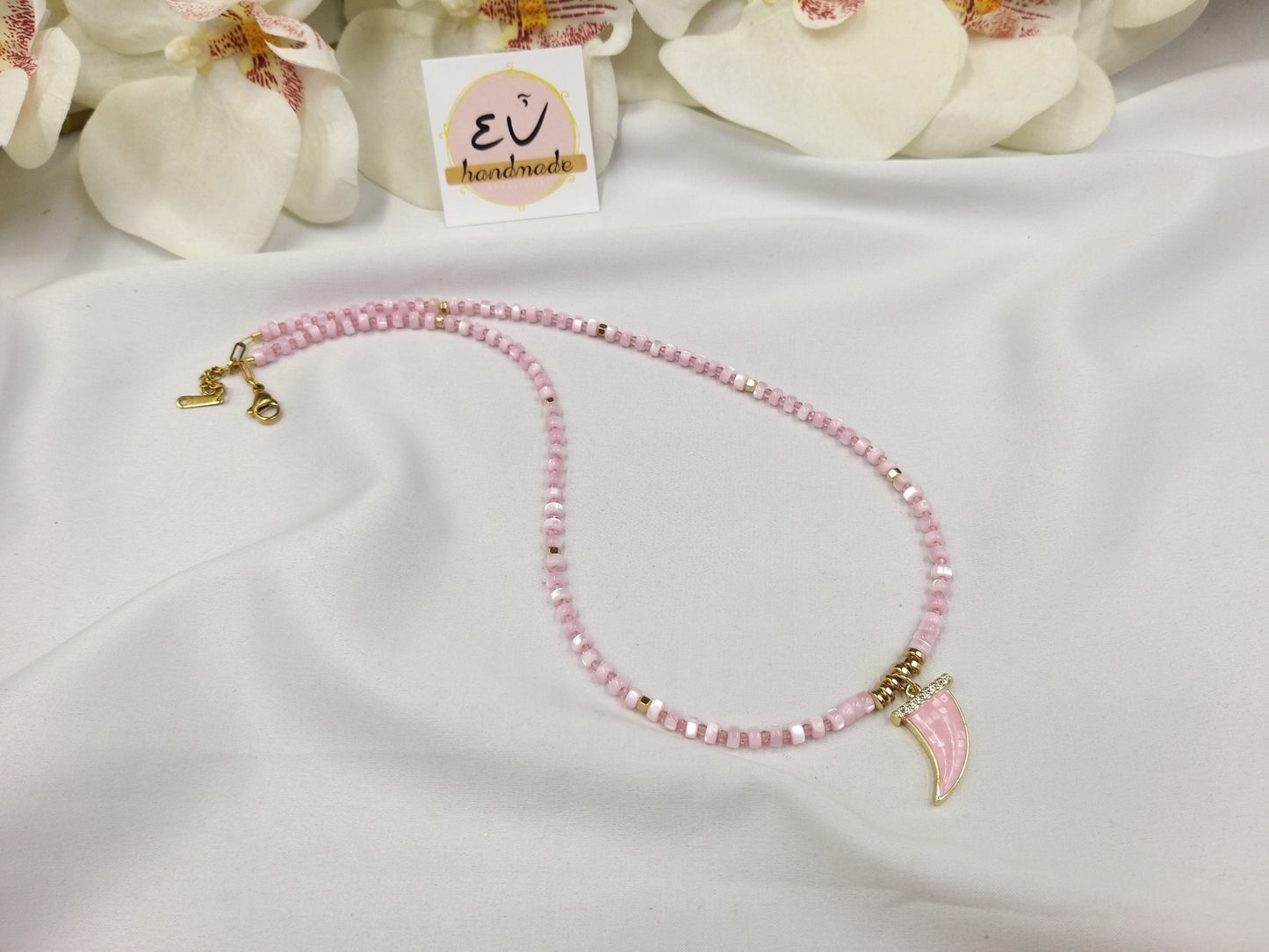 Χειροποίητο γυναικείο κοντό κολιέ με δόντι φίλντισι