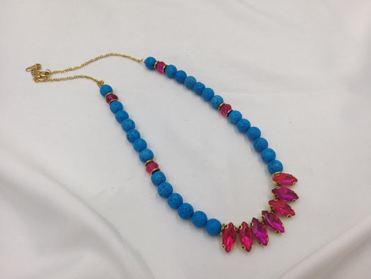 Χειροποίητο Κολιέ "Aegean Flame" με Τυρκουάζ Λάβα και Κρύσταλλα Σταγόνες