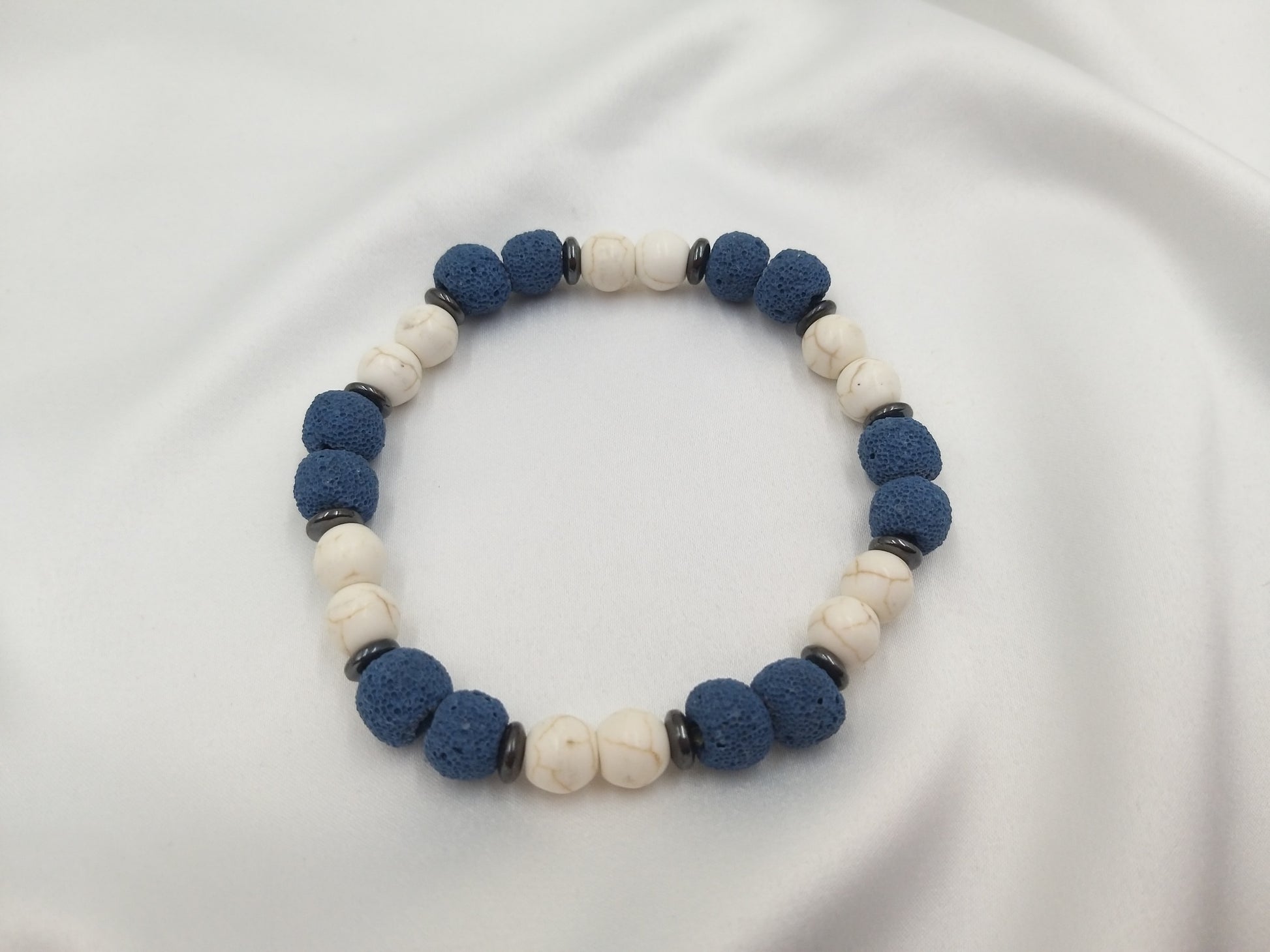 Ανδρικό βραχιόλι με χαολίτη και μπλε λάβα