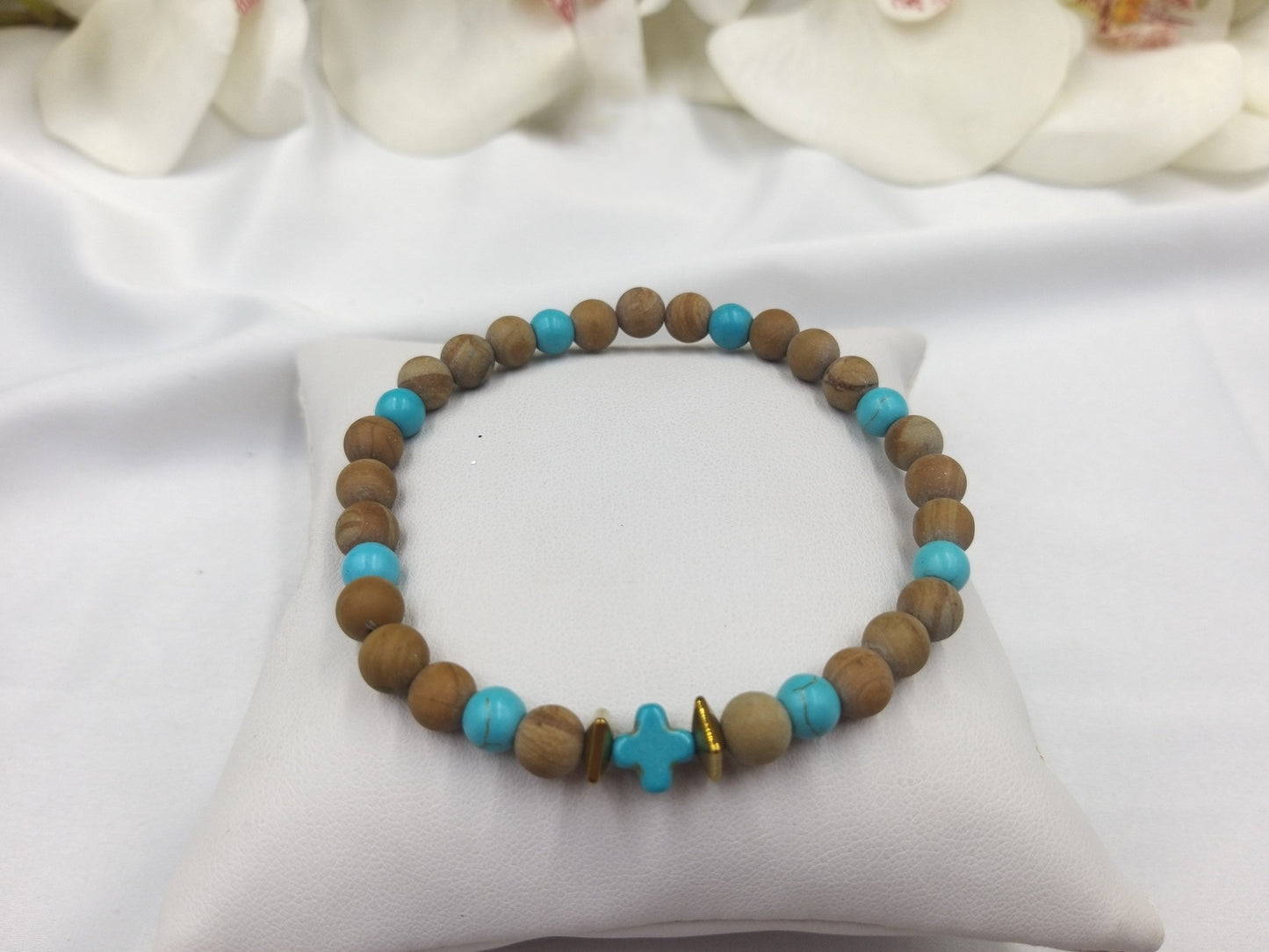 Ανδρικό χειροποίητο βραχιόλι με καφέ νεφρίτη και τυρκουάζ χαολίτη με σταυρό
