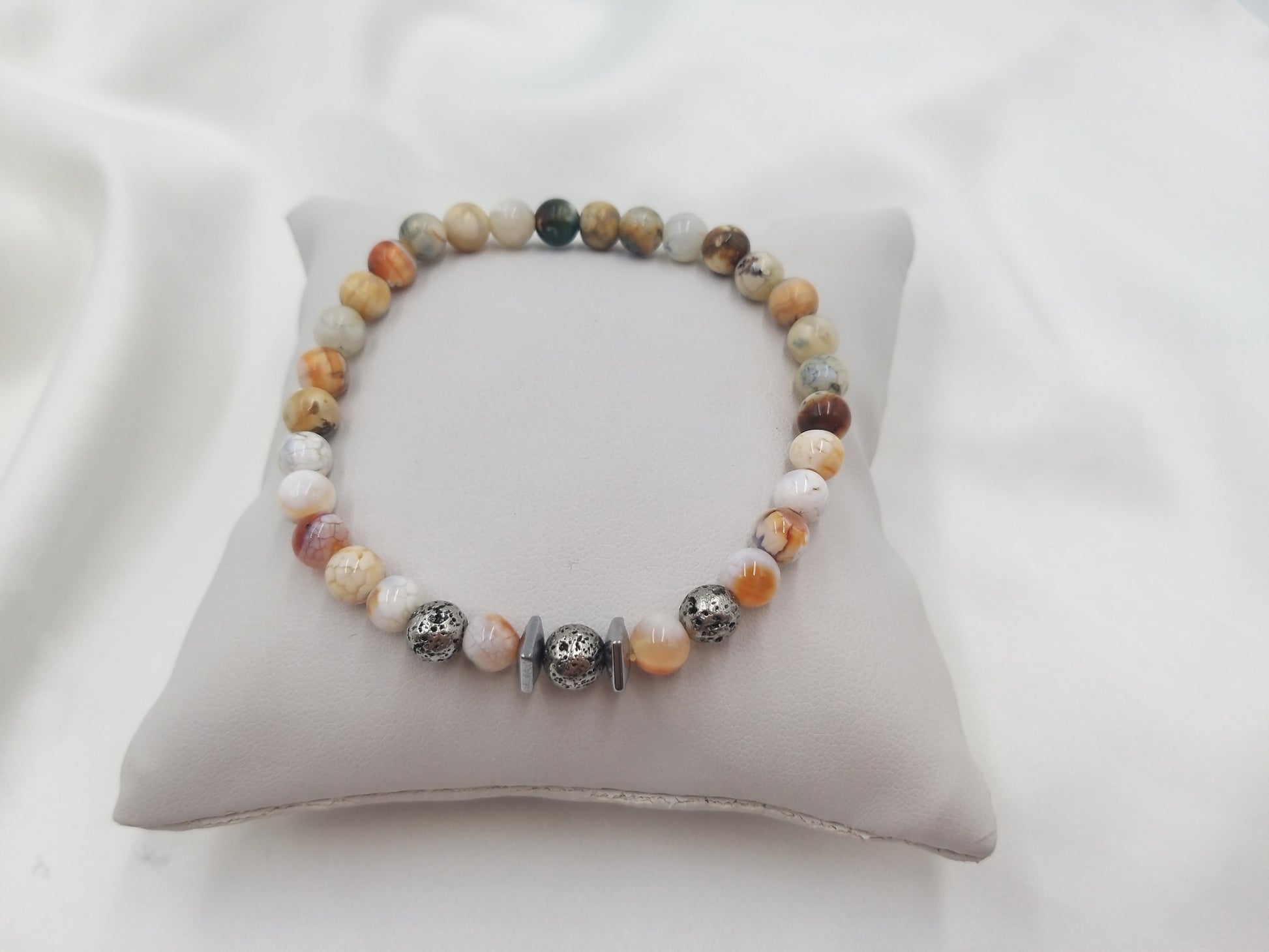 Χειροποίητο ανδρικό βραχιόλι με φυσικό αχάτη σε γήινες αποχρώσεις και αιματίτη, minimal σχεδιασμός από το euhandmade