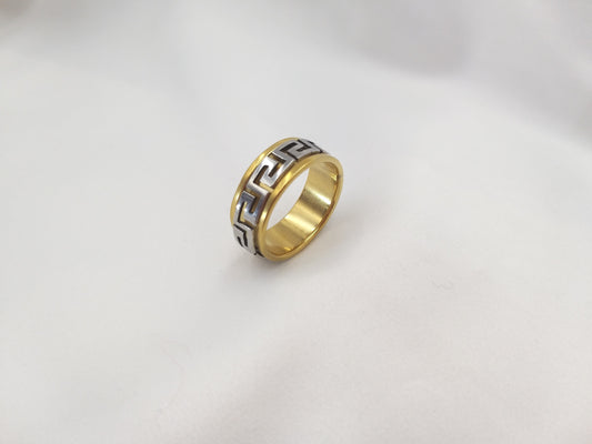 Ανδρικό ατσάλινο δαχτυλίδι Dragon Line σε χρυσό και ασημί με γεωμετρικό μοτίβο – euhandmade