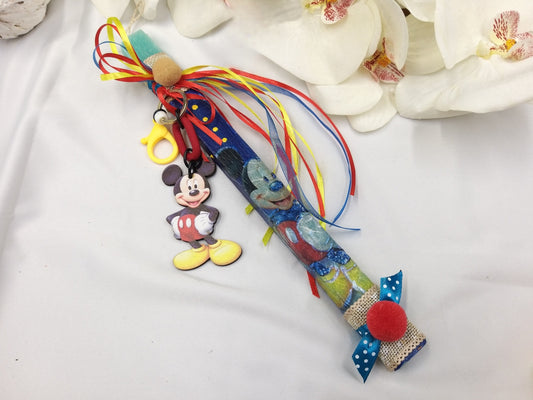 Πασχαλινή λαμπάδα Μίκυ Μάους βεραμάν με μπρελόκ και πολύχρωμες κορδέλες