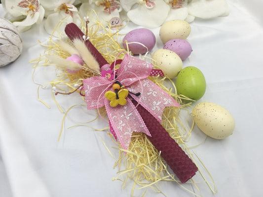 Πασχαλινή λαμπάδα βυσσινί κυρήθρα με κεραμική πεταλούδα κόσμημα