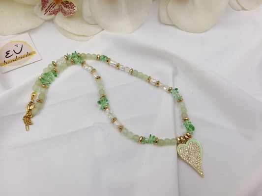 Χειροποίητο γυναικείο κολιέ καρδιά με ζιργκόν και σμάλτο